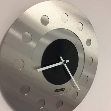 BeoXL - Wandklok Industrial Revolution Black