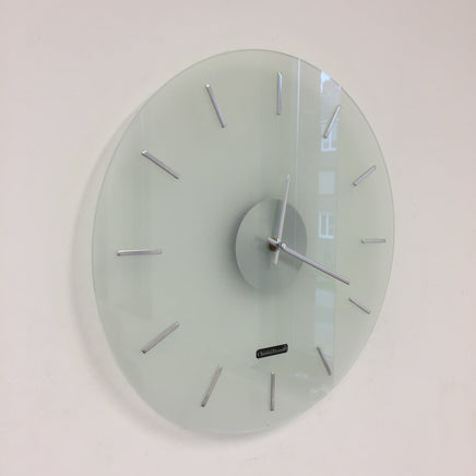BeoXL - Wandklok POLAR WHITE modern design