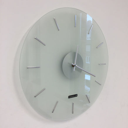 BeoXL - Wandklok POLAR WHITE modern design