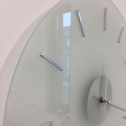 BeoXL - Wandklok POLAR WHITE modern design