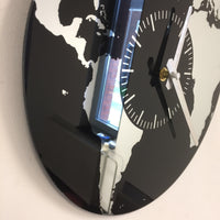 BeoXL - Wandklok Planet Earth modern design