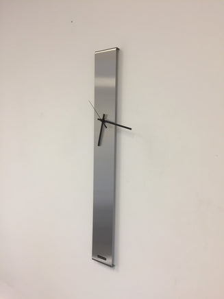 BeoXL - Wandklok SUMMIT SILVER MODERN DESIGN