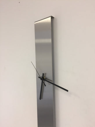 BeoXL - Wandklok SUMMIT SILVER MODERN DESIGN