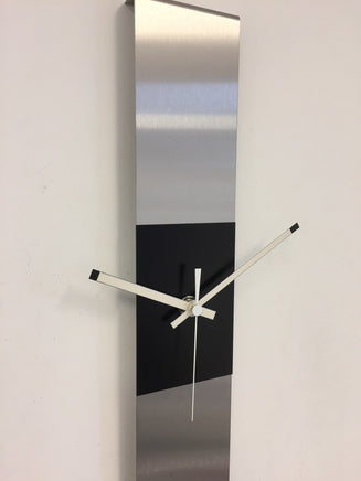 BeoXL - Wandklok SUMMIT BLACK SQUARE MODERN DUTCH DESIGN WHITE POINTERS