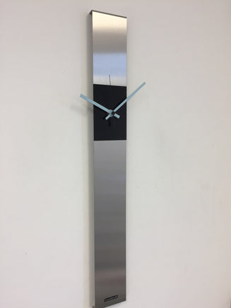 BeoXL - Wandklok SUMMIT DUTCH DESIGN BLACK & BLUE