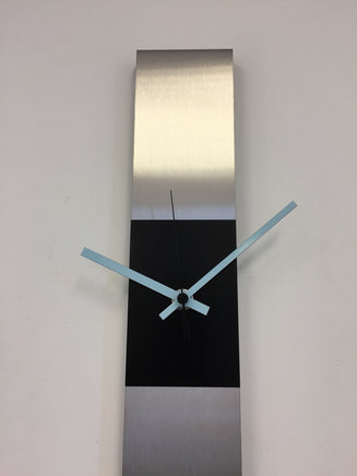 BeoXL - Wandklok SUMMIT DUTCH DESIGN BLACK & BLUE