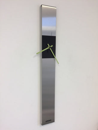 BeoXL - Wandklok SUMMIT BLACK & GREEN Modern Dutch Design