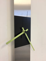 BeoXL - Wandklok SUMMIT BLACK & GREEN Modern Dutch Design
