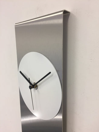 BeoXL - Wandklok Orion wit modern design