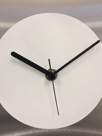 BeoXL - Wandklok Orion wit modern design