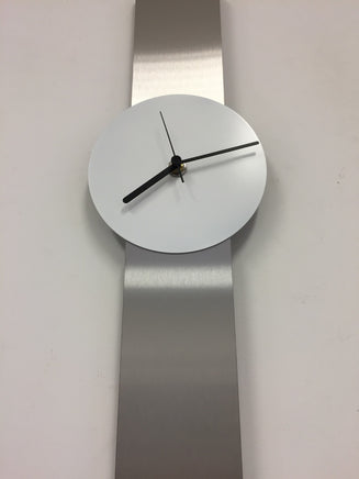 BeoXL - Wandklok SUMMIT white Goose modern design