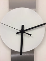 BeoXL - Wandklok SUMMIT wit XL modern design
