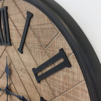 BeoXL - Wandklok XL Woodstock 70