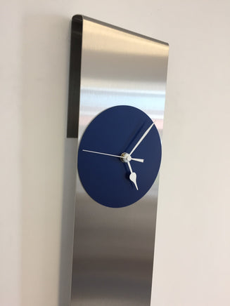 BeoXL - Wandklok SKY-SCRAPER BLUE Modern Dutch Design