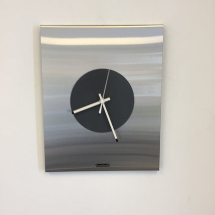 BeoXL - Wandklok Time Square New York GREY Modern Dutch Design
