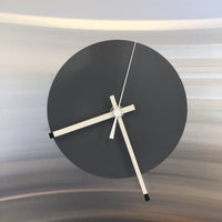 BeoXL - Wandklok Time Square New York GREY Modern Dutch Design