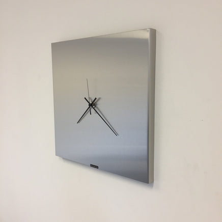 BeoXL - Wandklok Time Square XXL New York Modern Dutch Design