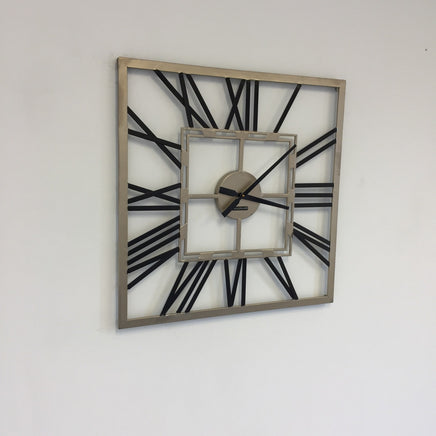 BeoXL - Wandklok SQUARE BLACK & GOLD modern industrieel design
