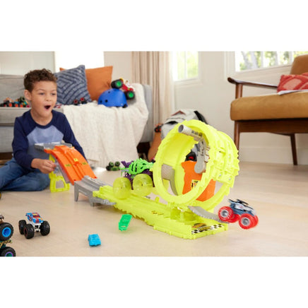 Mattel Hot Wheels Monster Truck Arena Smashers Rhinomite&#039;S Chargin&#039; Challenge