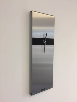 BeoXL - Wandklok RVS Cassiopee Black Stripe