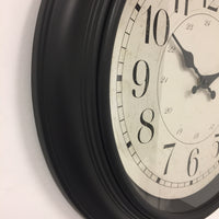 BeoXL - Wandklok Black Retro Design