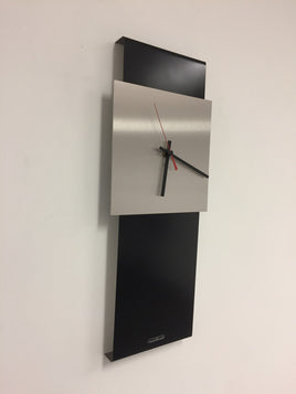 BeoXL - Wandklok LaBrand Export Design Black & RED Pointer modern Design