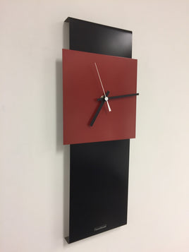 BeoXL - Wandklok LaBrand Export Design Black & RED Modern Dutch Design