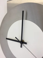 BeoXL - Wandklok Pendulum White