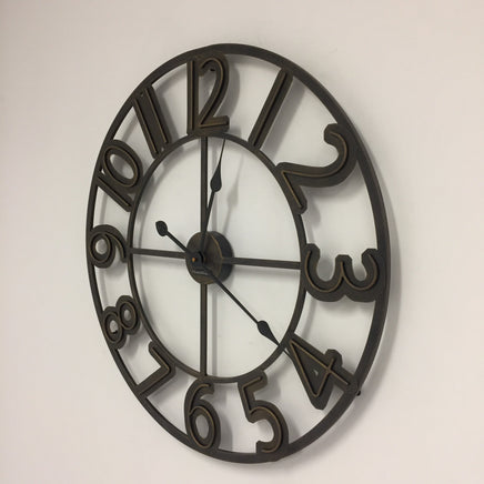 BeoXL - Wandklok RETRO DESIRE METAL vintage design
