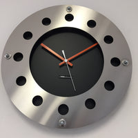 BeoXL - Wandklok mecanica zwart & silver orange wit pointer modern dutch design handgemaakt 40 cm